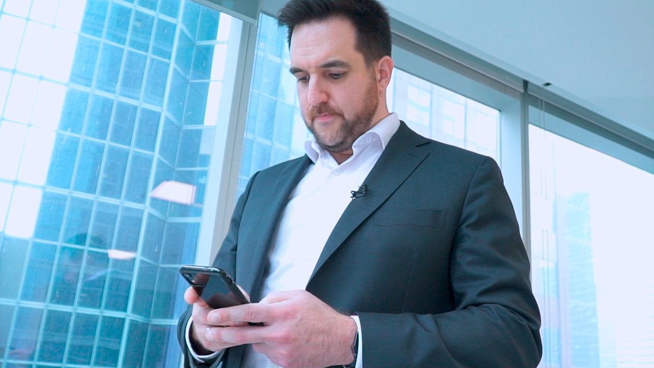 This is a professional head shot image of Counsellor Investment.